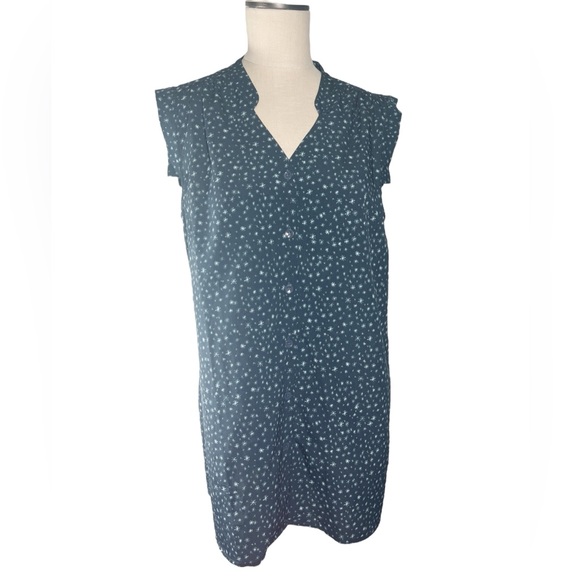 CAbi Tops - Cabi Astral Style Navy Blue and White Sleeveless Star Print Top Sz L EUC Resort